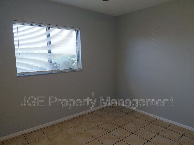 724 Northeastterrace - Photo 6 of 7