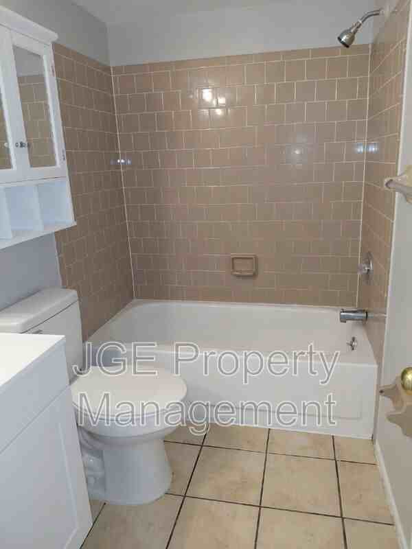 724 Northeastterrace - Photo 7 of 7