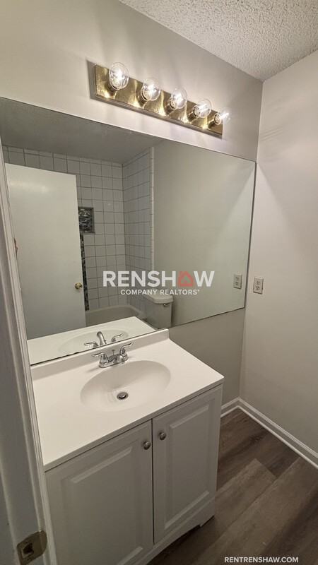 5518 Ginners Dr - Photo 5 of 16