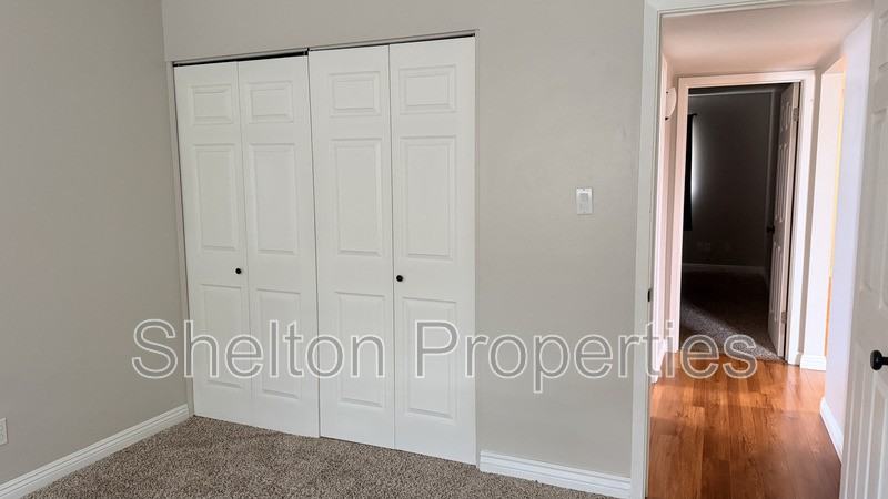 523 E Malibu Dr - Photo 5 of 26