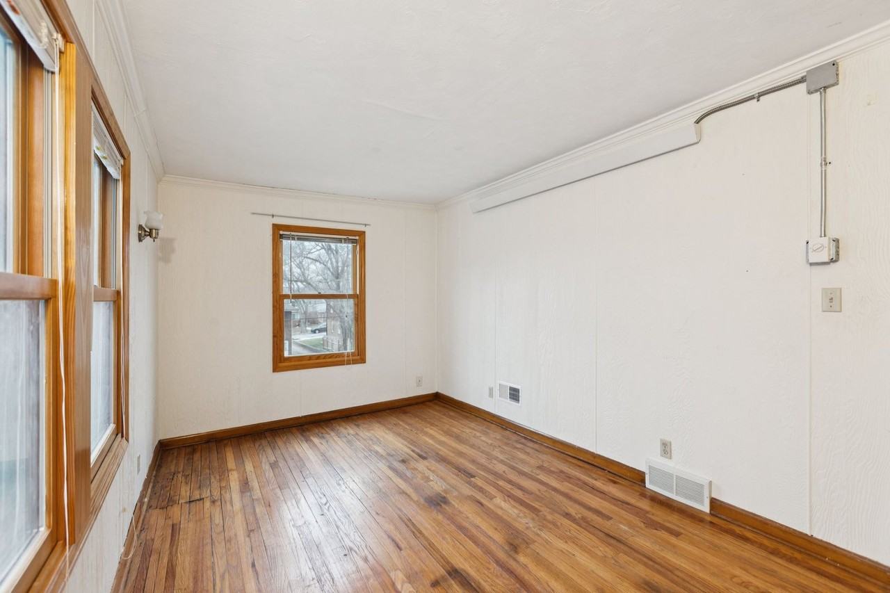 817 N 48th St - Photo 7 of 21