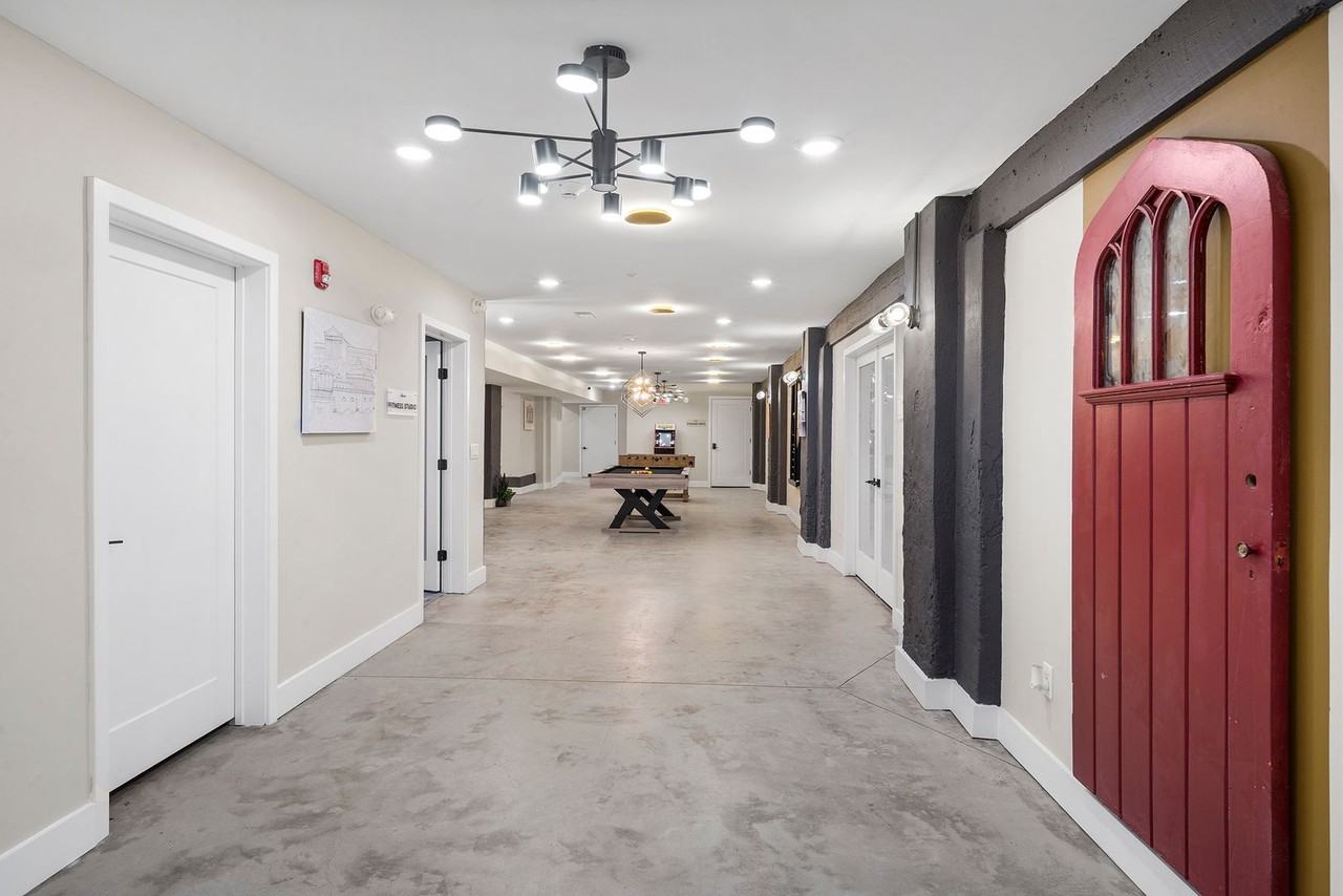 Incredibly redesigned Church - Photo 6 of 13