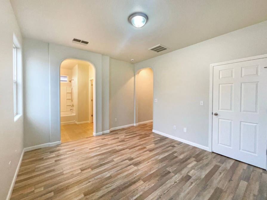 3039 Torland St - Photo 4 of 28