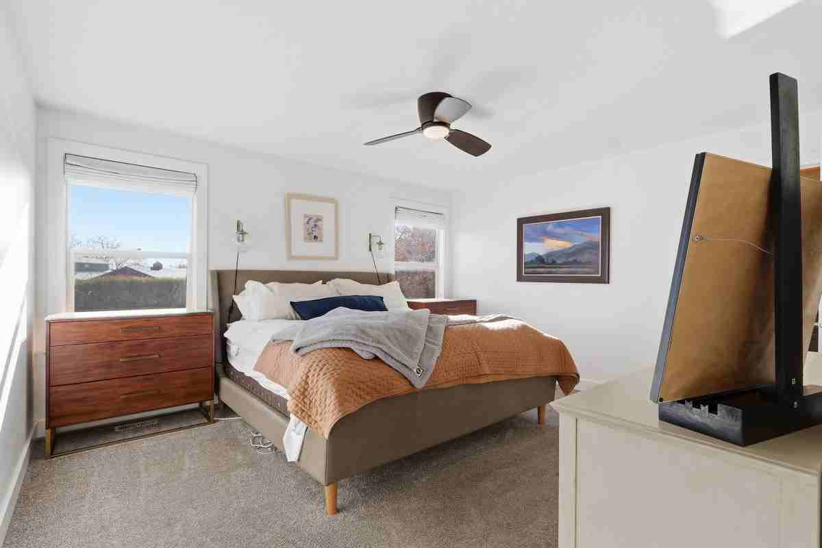 1799 W 800 N - Photo 5 of 37