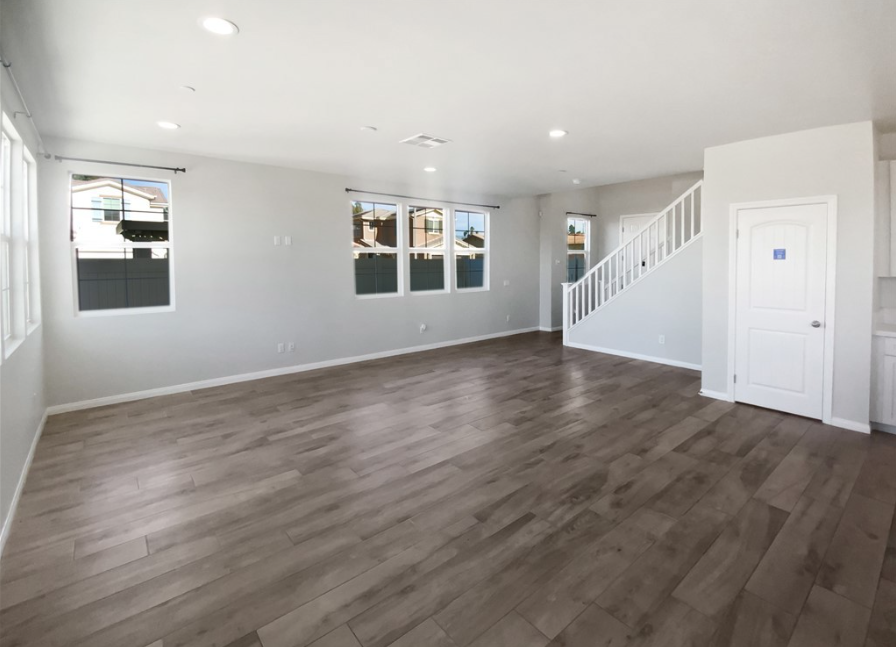 12420 Tesoro Ct - Photo 3 of 42