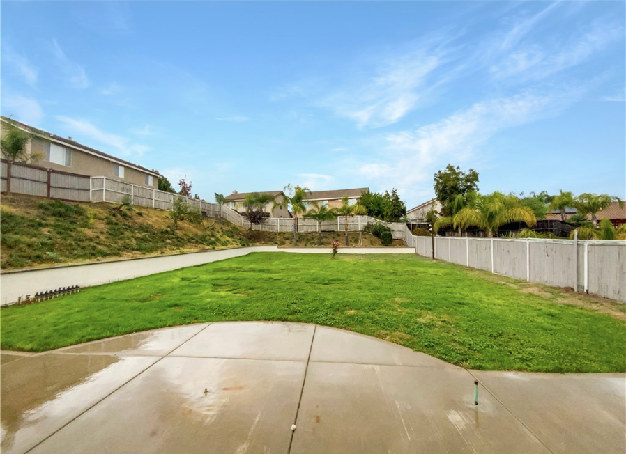 27247 Coyote Mesa Dr - Photo 7 of 35