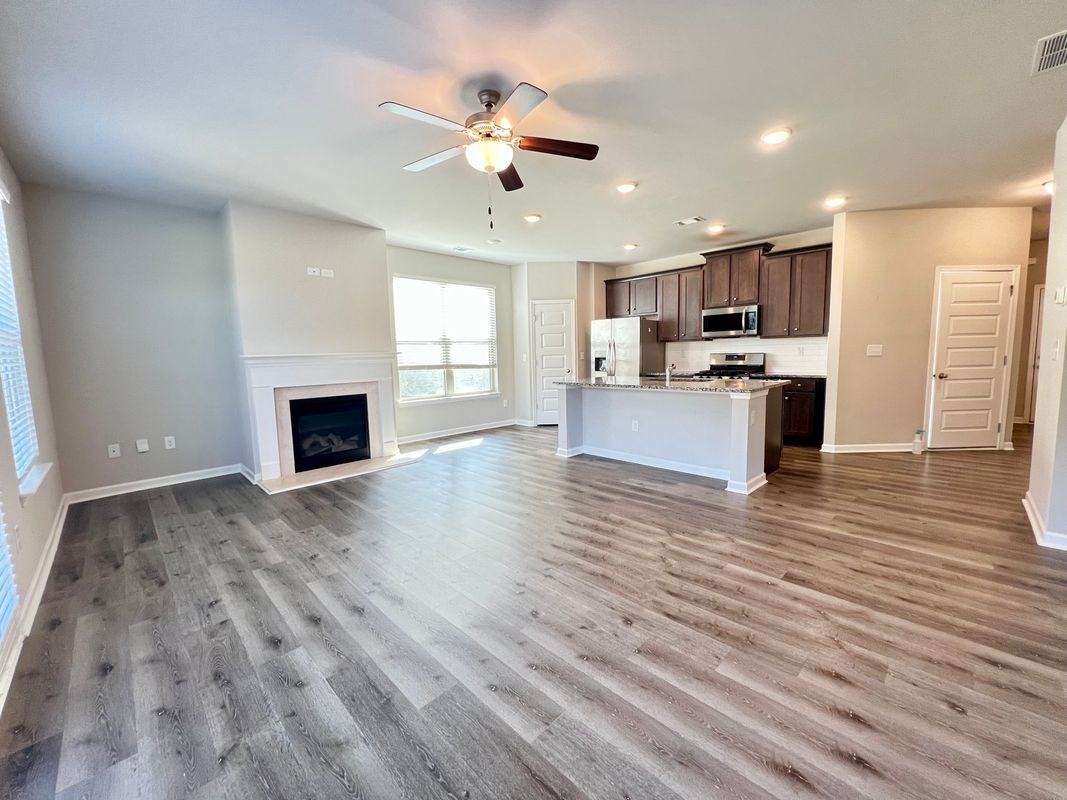 3705 Prospect Point Dr - Photo 7 of 18