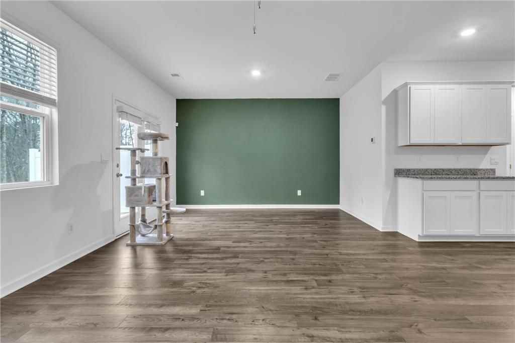 1560 Gray Branch Dr - Photo 7 of 36