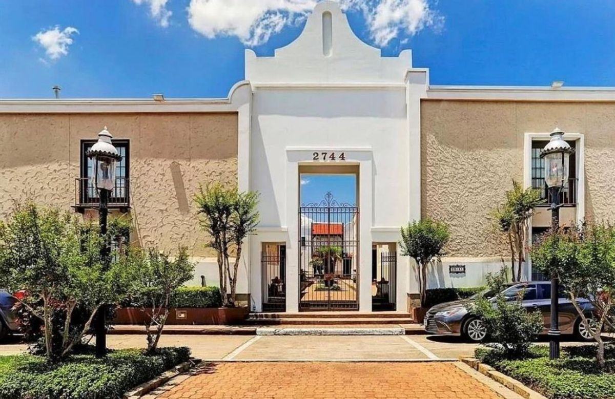 2744 Briarhurst Dr ##50 - Photo 4 of 4