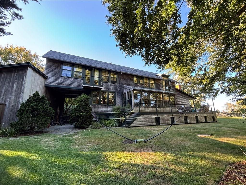 192 Racquet Rd - Photo 2 of 10