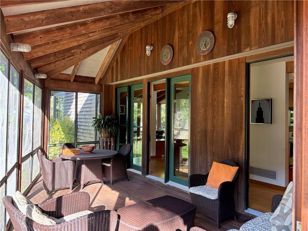 192 Racquet Rd - Photo 5 of 10