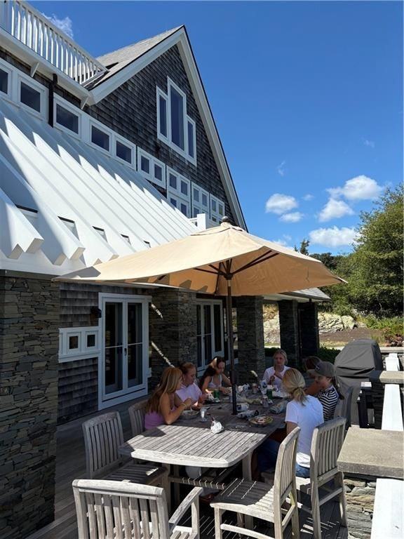 167 Walcott Ave - Photo 2 of 16