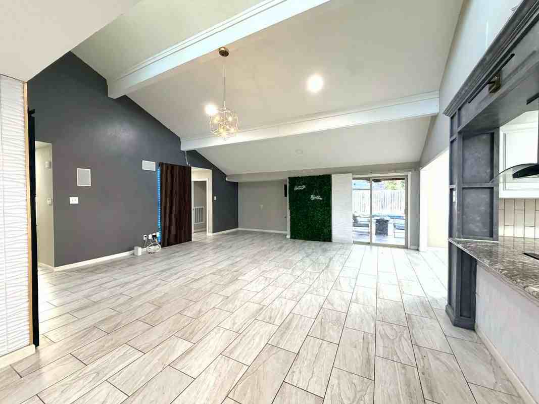 6610 Campden Dr - Photo 2 of 19