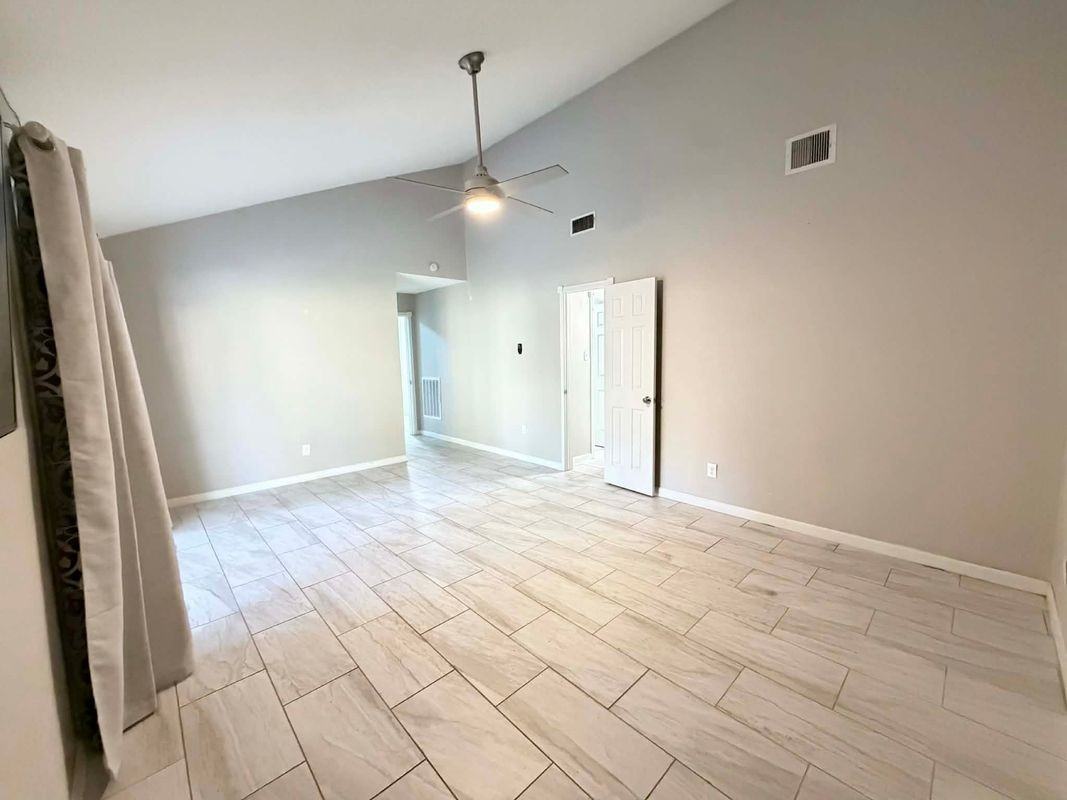 6610 Campden Dr - Photo 5 of 19