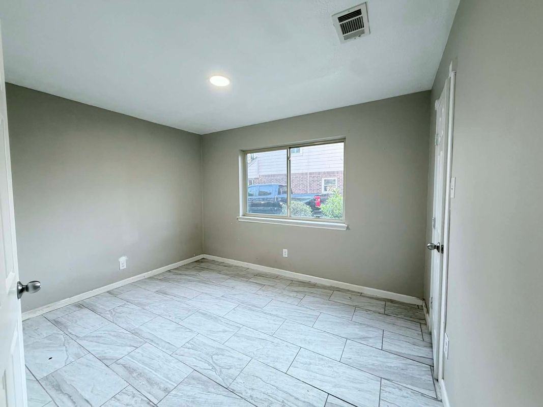 6610 Campden Dr - Photo 6 of 19