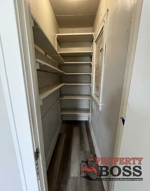 519 W Columbus Dr - Photo 3 of 12