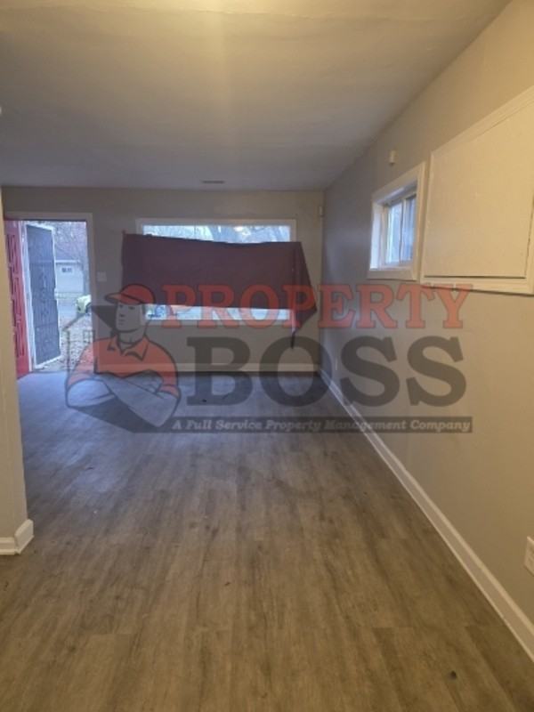 2530 E 22nd Pl - Photo 4 of 10