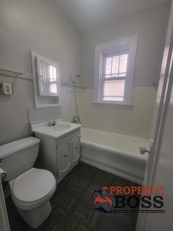 1325 Marshall St - Photo 6 of 7