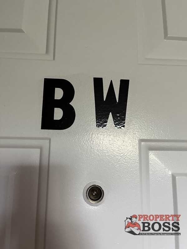 816 Pennsylvania St #BW - Photo 3 of 8