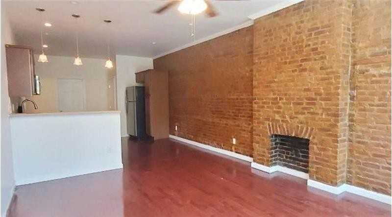 606 Vanderbilt Ave #2 - Photo 4 of 8