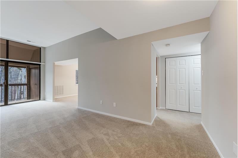 1666 Parkcrest Cir #301 - Photo 6 of 30