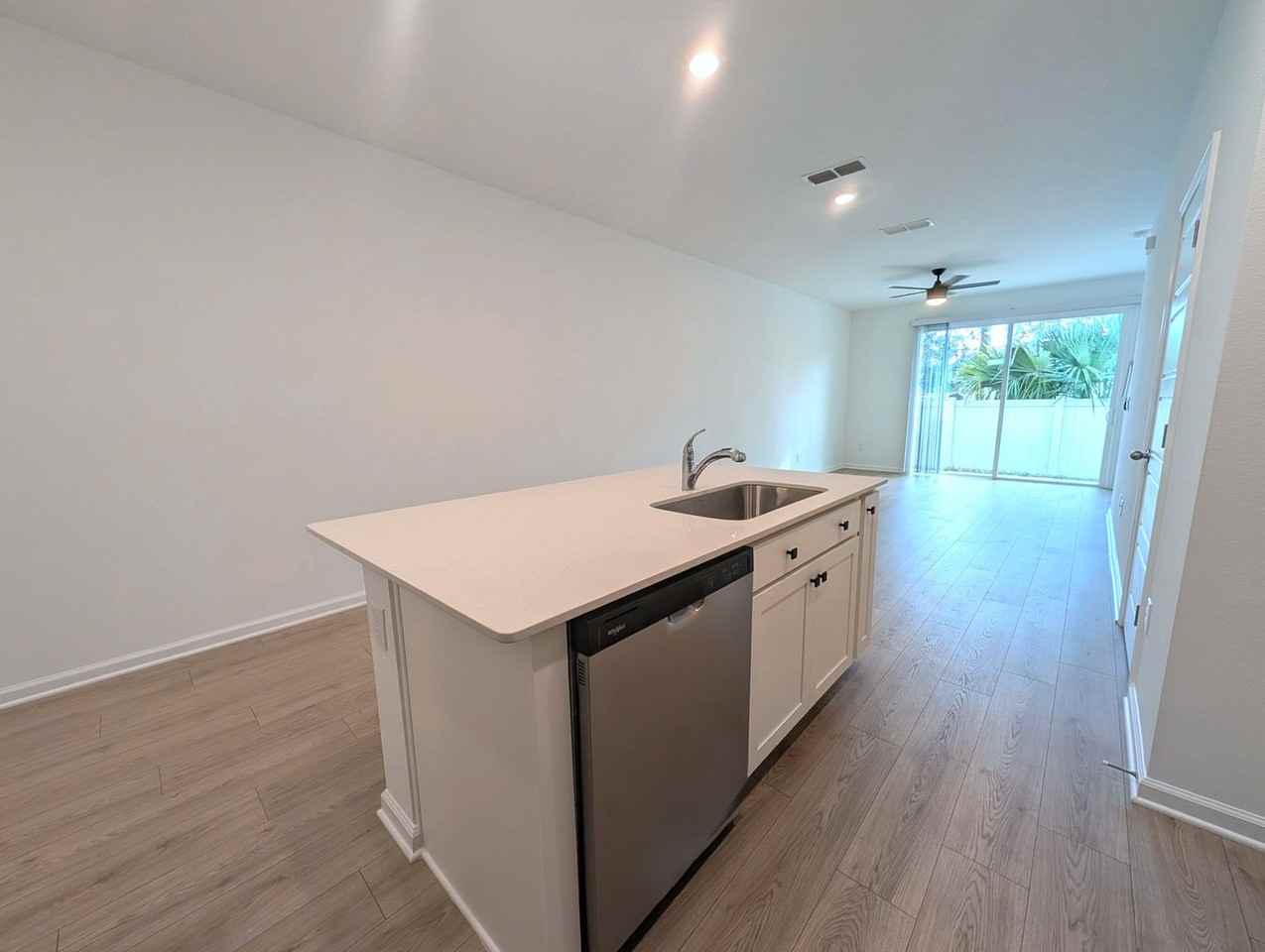 5910 Ortega Lake Dr - Photo 5 of 18