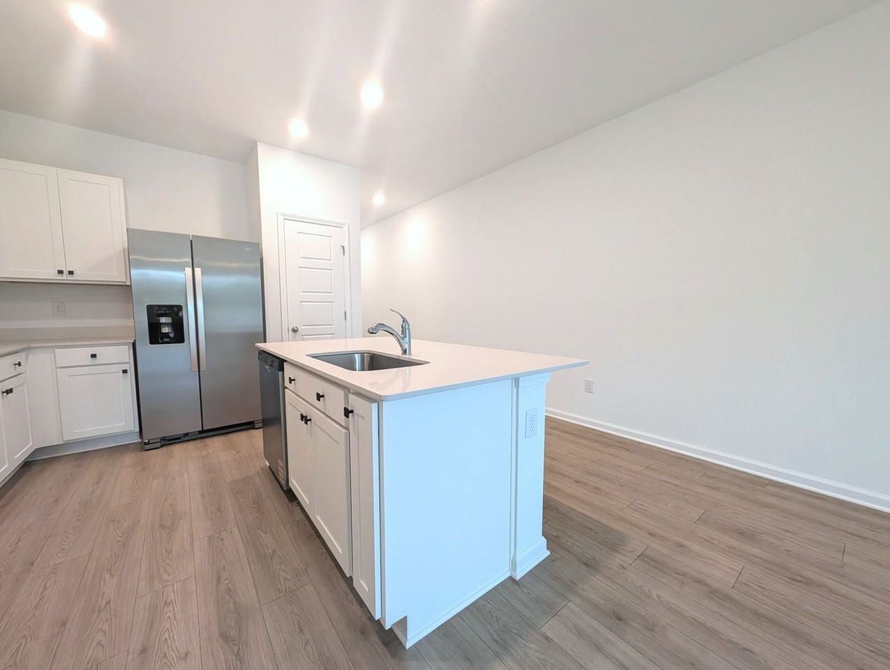 5910 Ortega Lake Dr - Photo 6 of 18