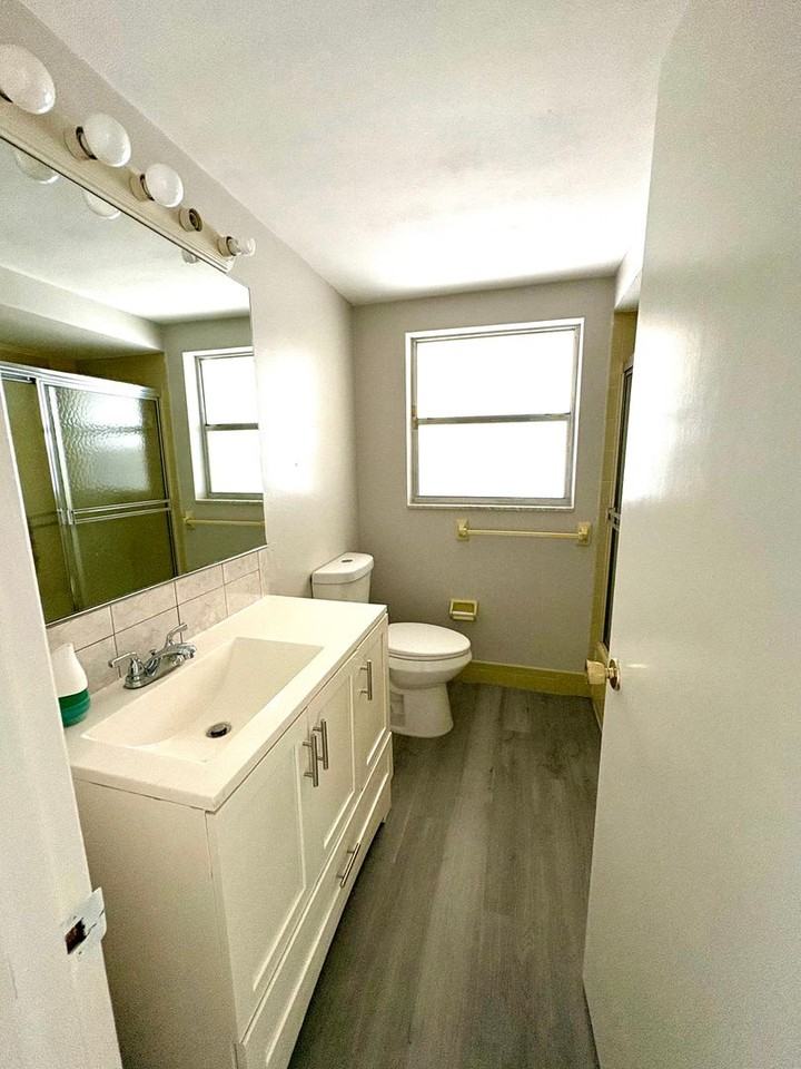 7936 Pineapple Ln - Photo 7 of 10