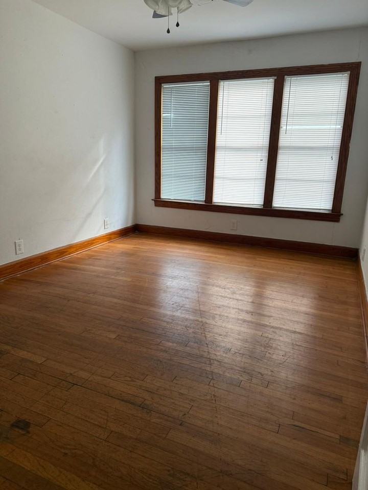 3330 12th St - Photo 2 of 15