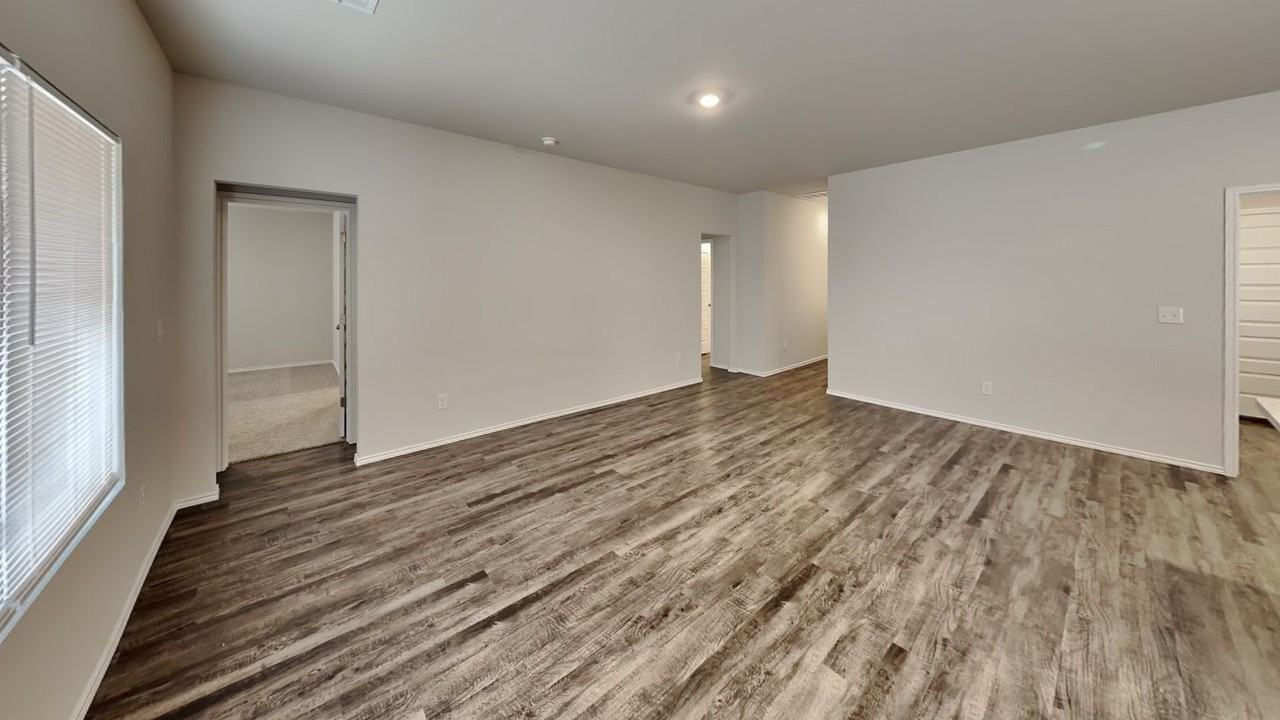 1825 Spanish Cedar Ln - Photo 4 of 21