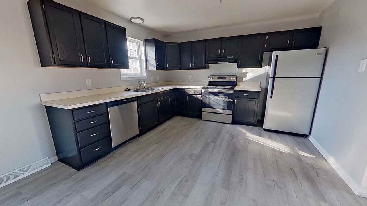 213 Ark Dr - Photo 4 of 9