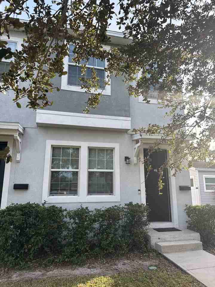 2820 1st Ave S - Photo 2 of 29