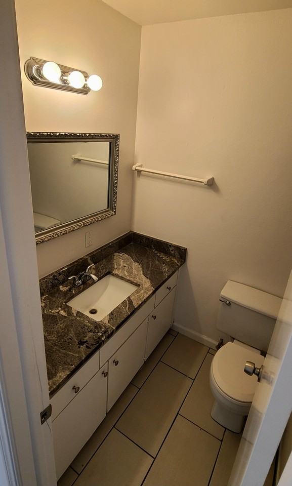 6115 S Troost Ave - Photo 2 of 8