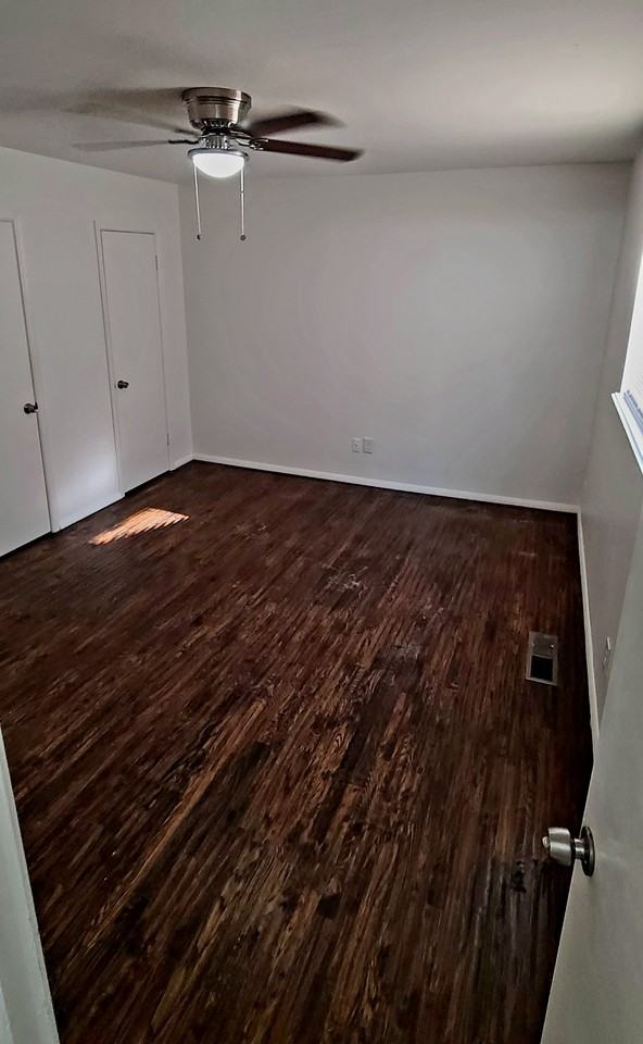 6115 S Troost Ave - Photo 5 of 8