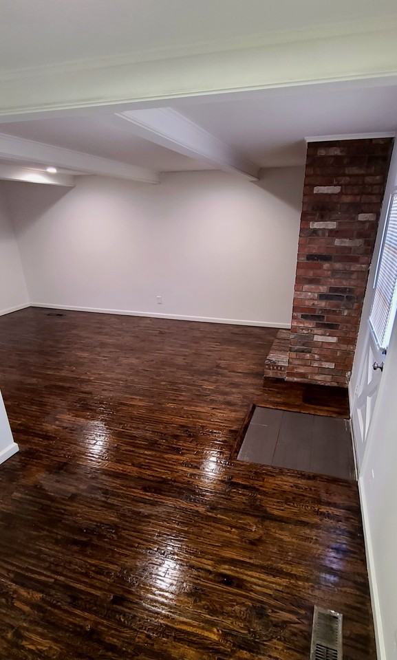 6115 S Troost Ave - Photo 6 of 8