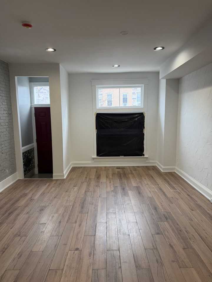 710 N Luzerne Ave #710 - Photo 5 of 15