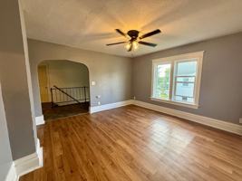 featured image of 915 S 3rd Ave