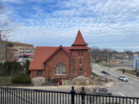 302 W Grand Ave - Photo 1 of 1