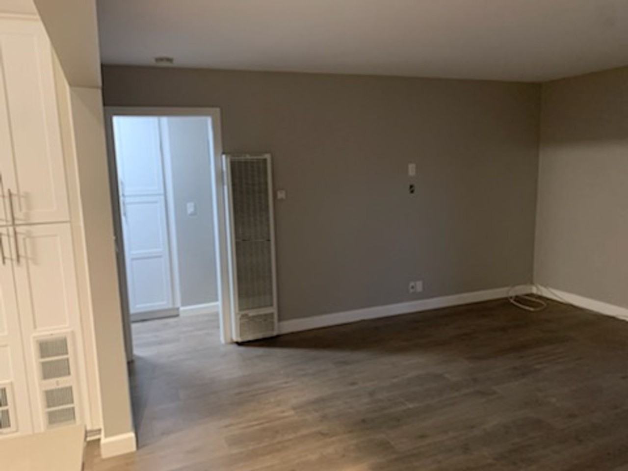 313A - Photo 3 of 25