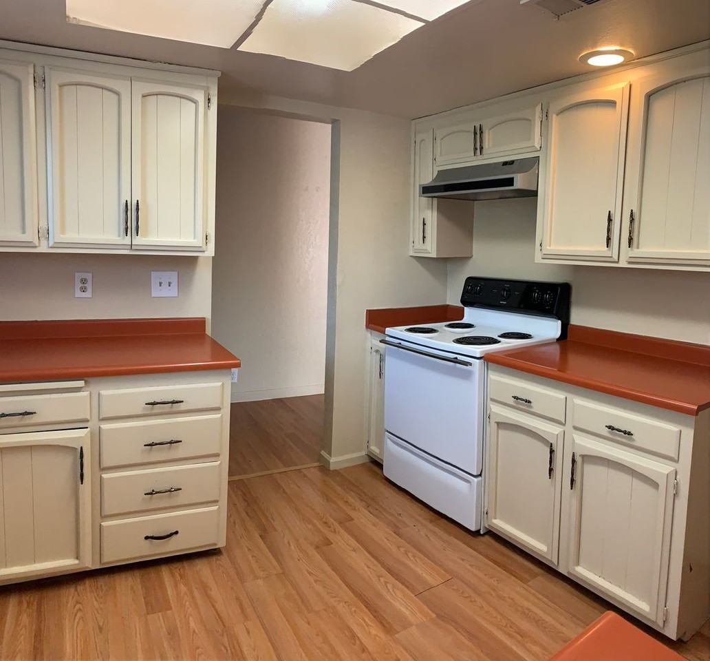 2583 Rainbow Ln - Photo 4 of 10