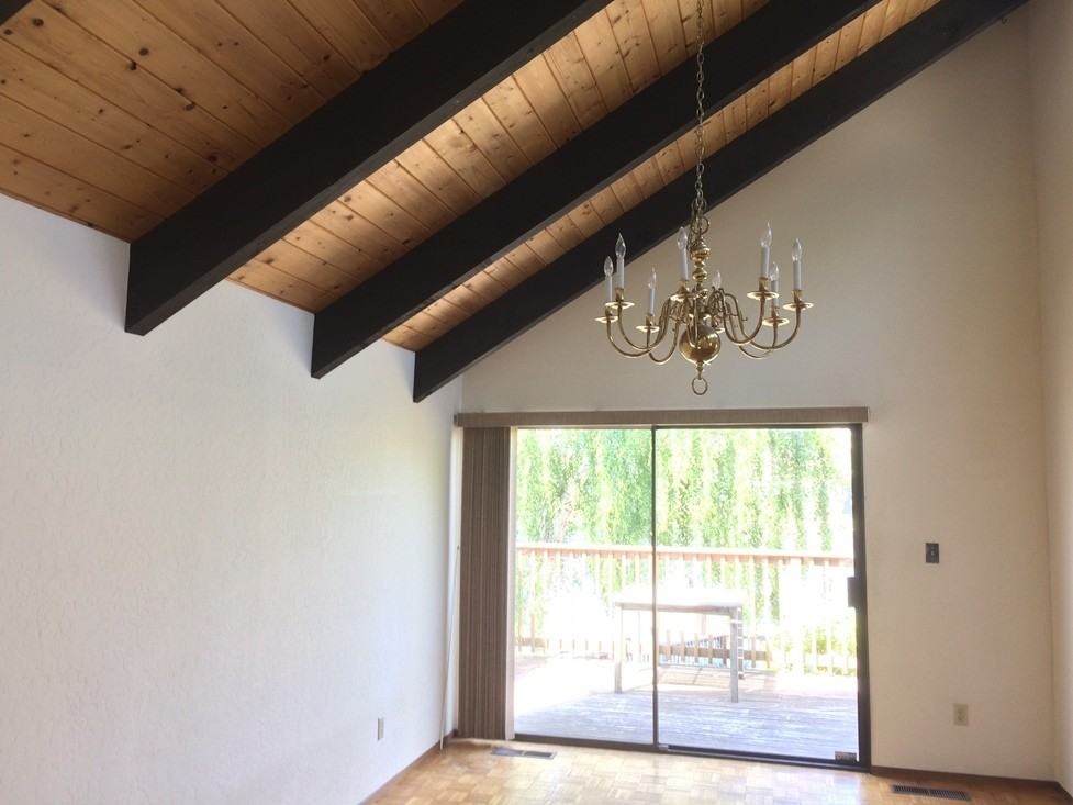 2831 Marina Dr - Photo 4 of 13