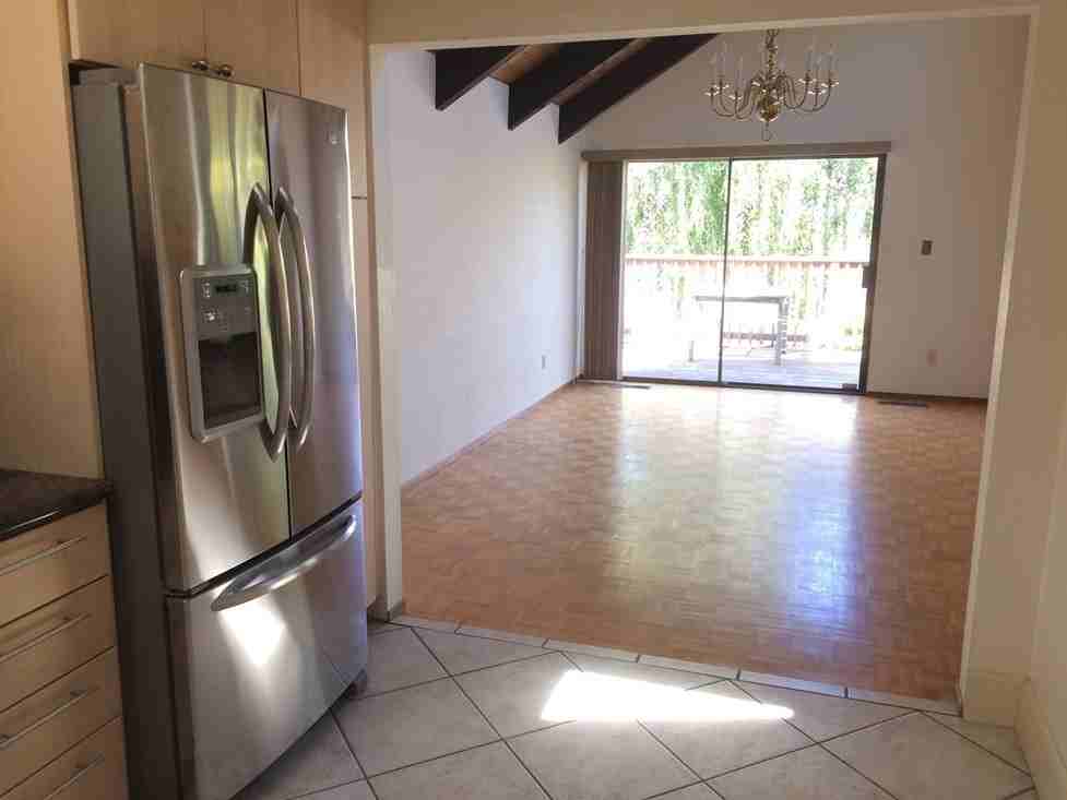 2831 Marina Dr - Photo 6 of 13