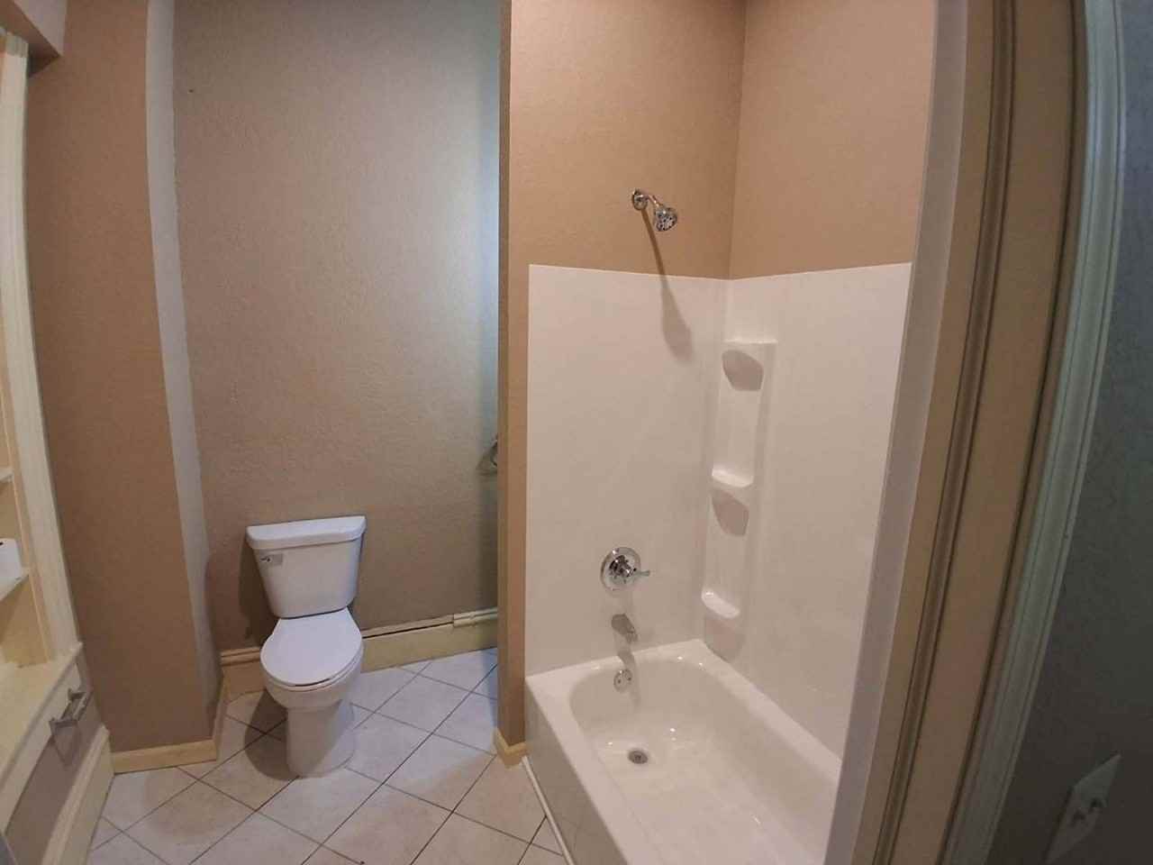 E Main St - Photo 5 of 7