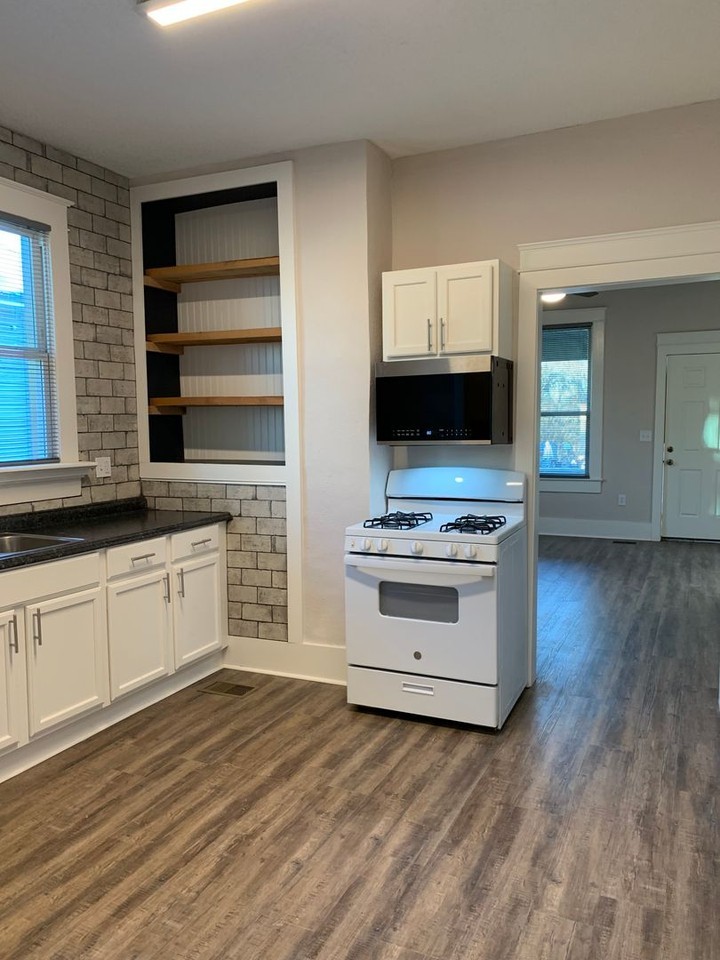 611 E Cherry Ave - Photo 5 of 15