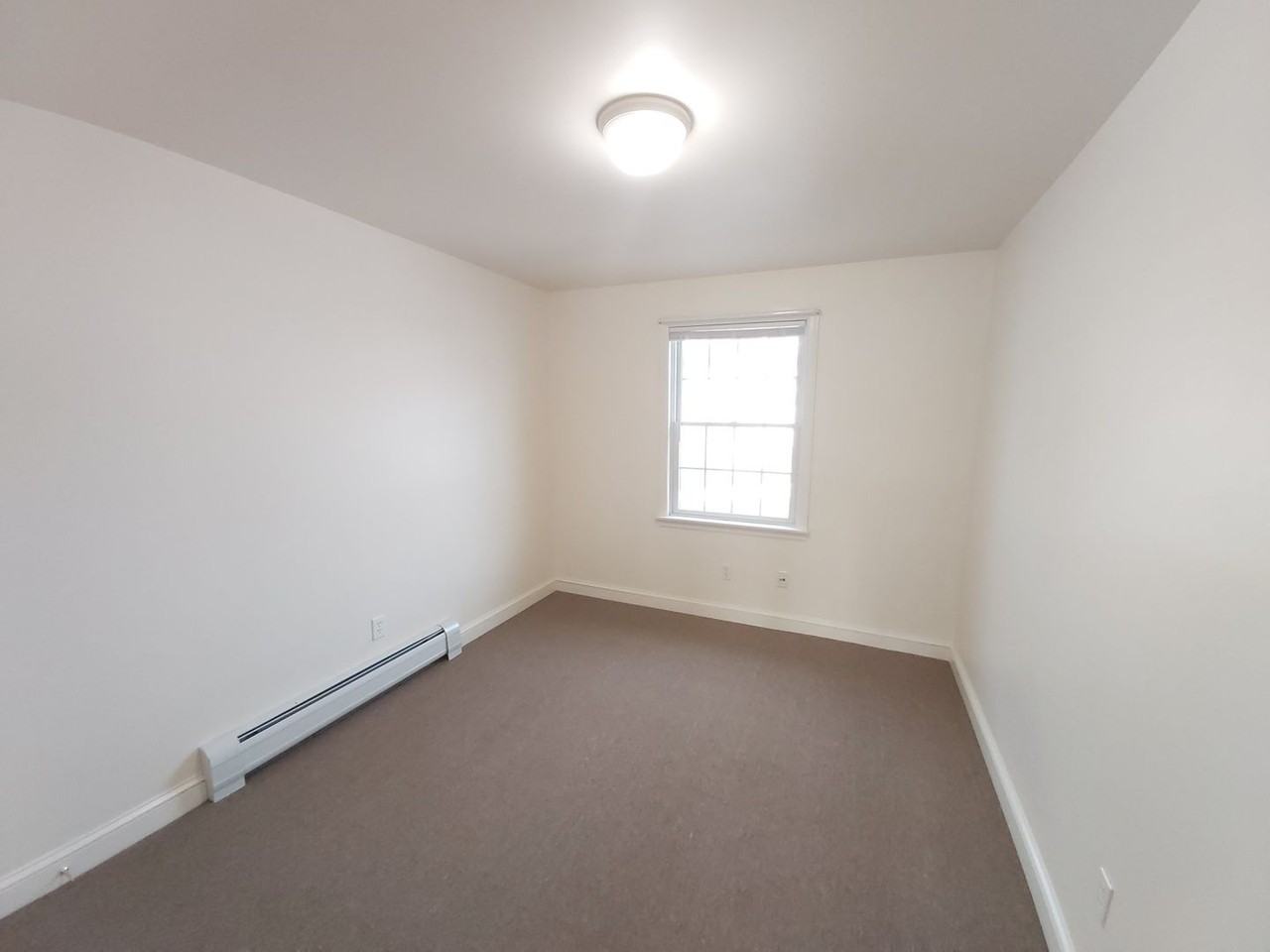 RAILROAD ST 127-133 - Photo 7 of 27