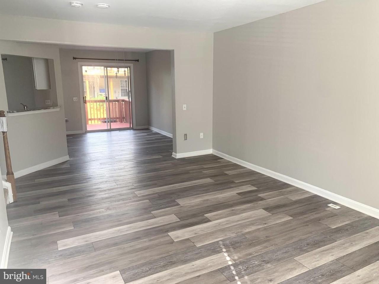 224 Gentlebrook Rd - Photo 3 of 29