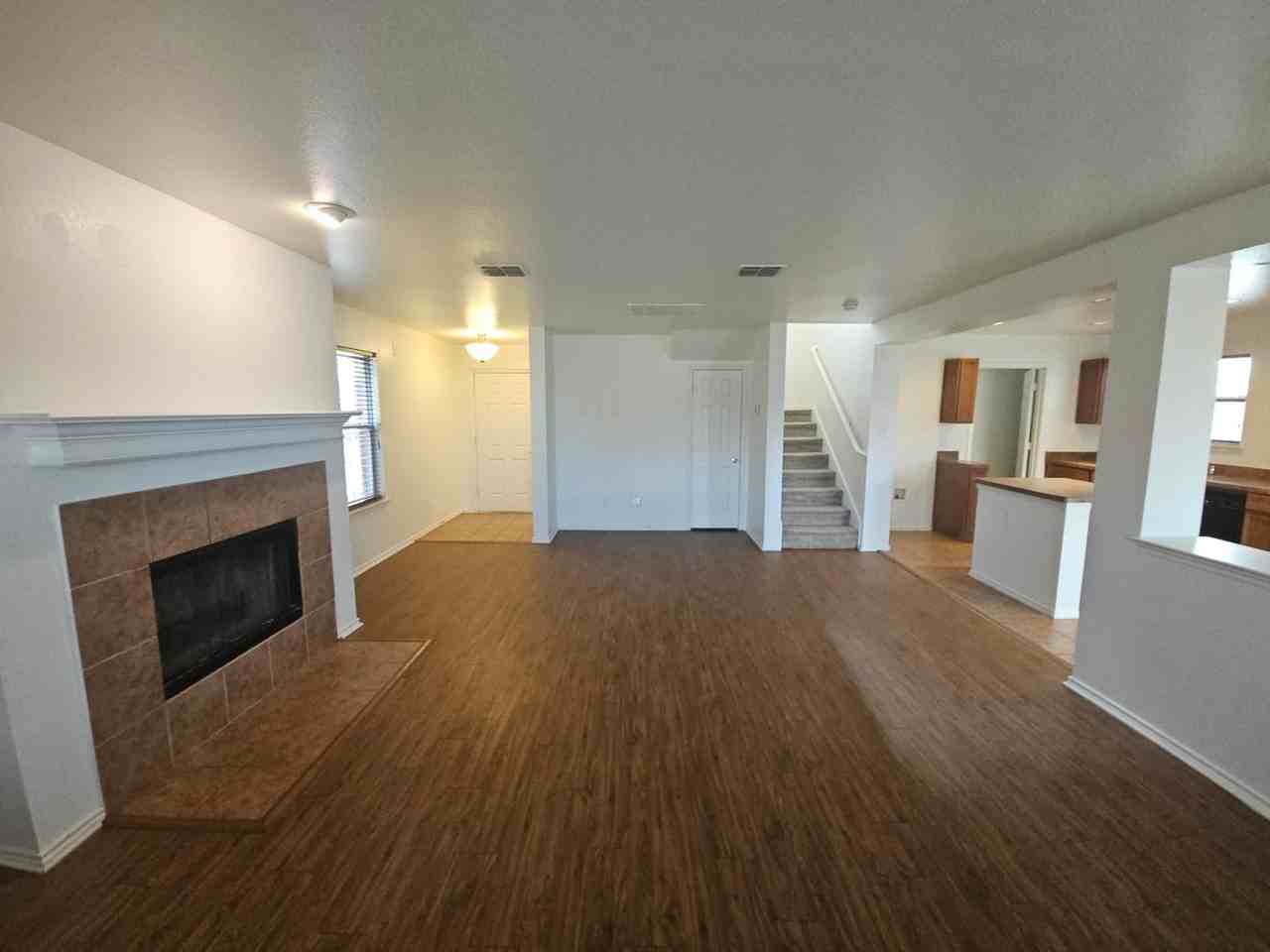 1613 Timber Glen Dr - Photo 2 of 24