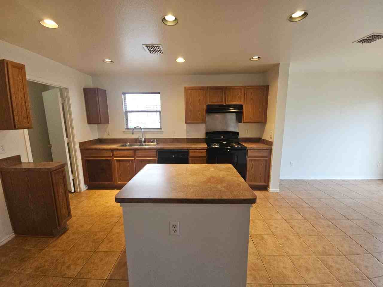 1613 Timber Glen Dr - Photo 5 of 24