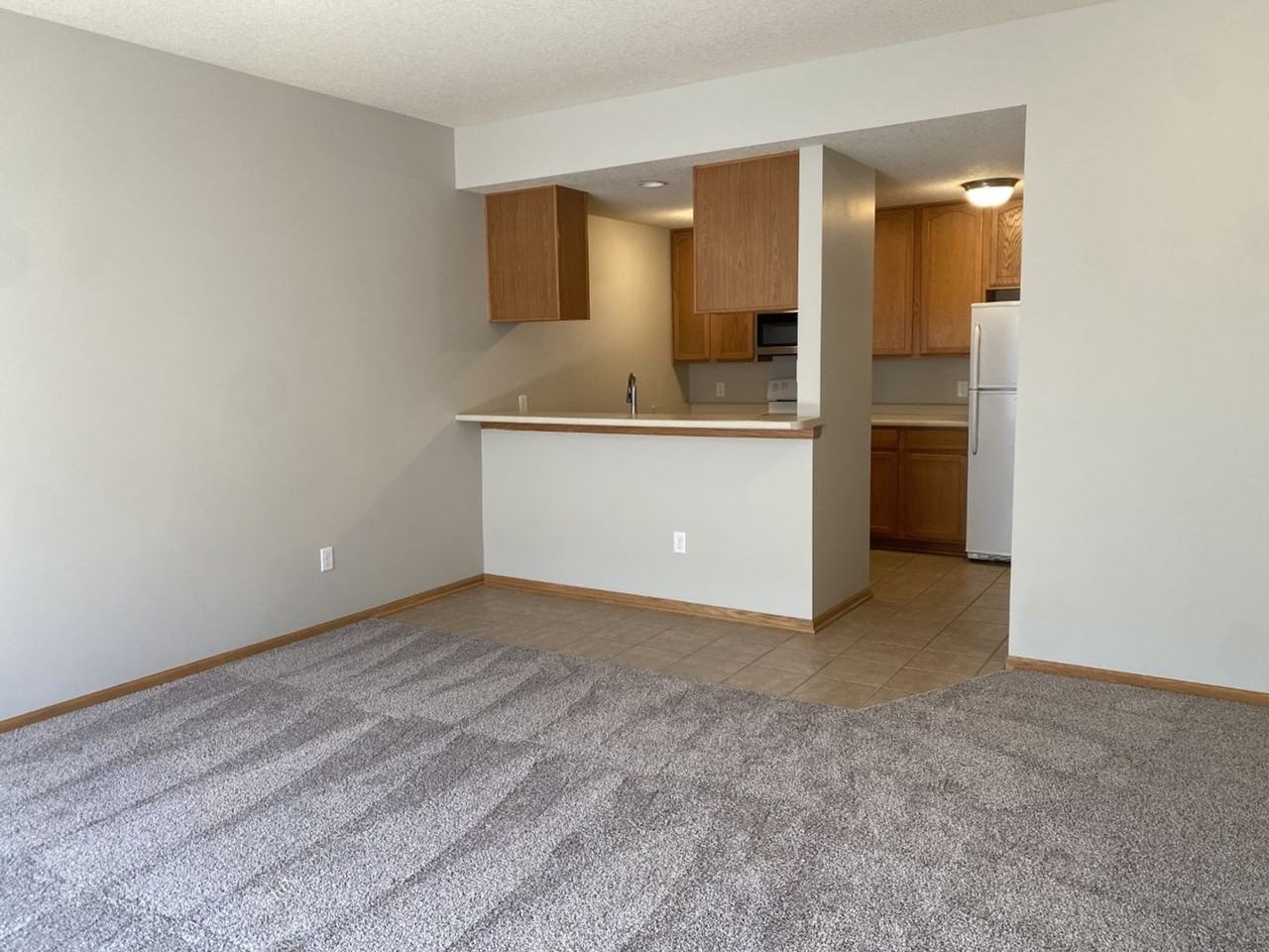 1147 Ne 7th Ln - Photo 5 of 10