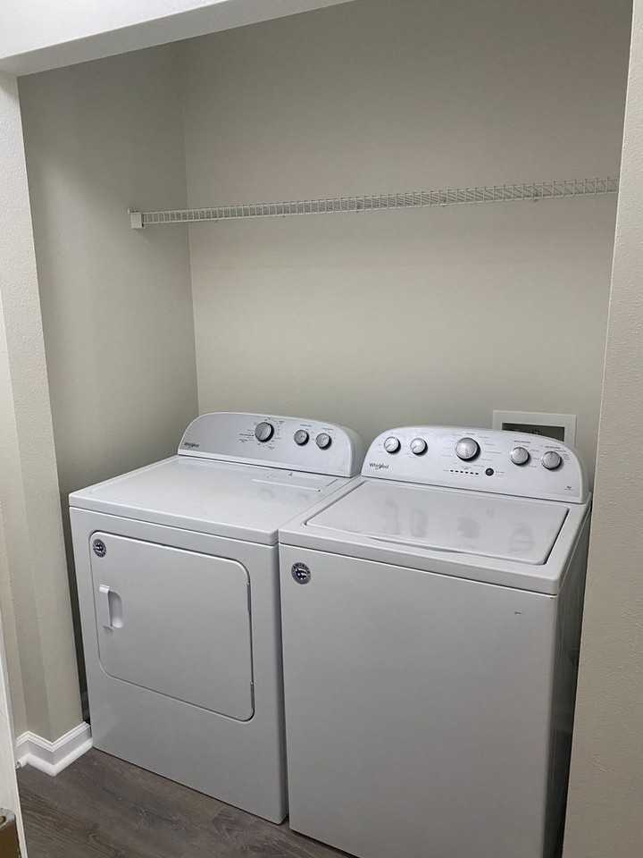 796 Wynfield Cir - Photo 2 of 23